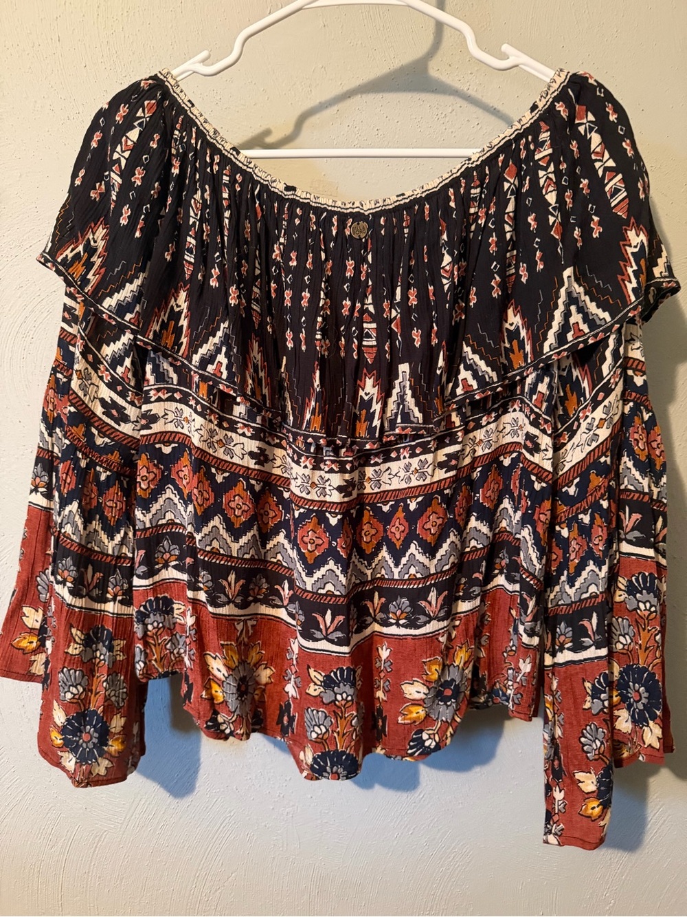 Billabong Rust and Black Boho Off-Shoulder Peasant Blouse - Picture 2 of 3